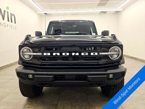 New 2026 Ford Bronco Outer Banks w/ Sasquatch Package AWD/4WD image 7