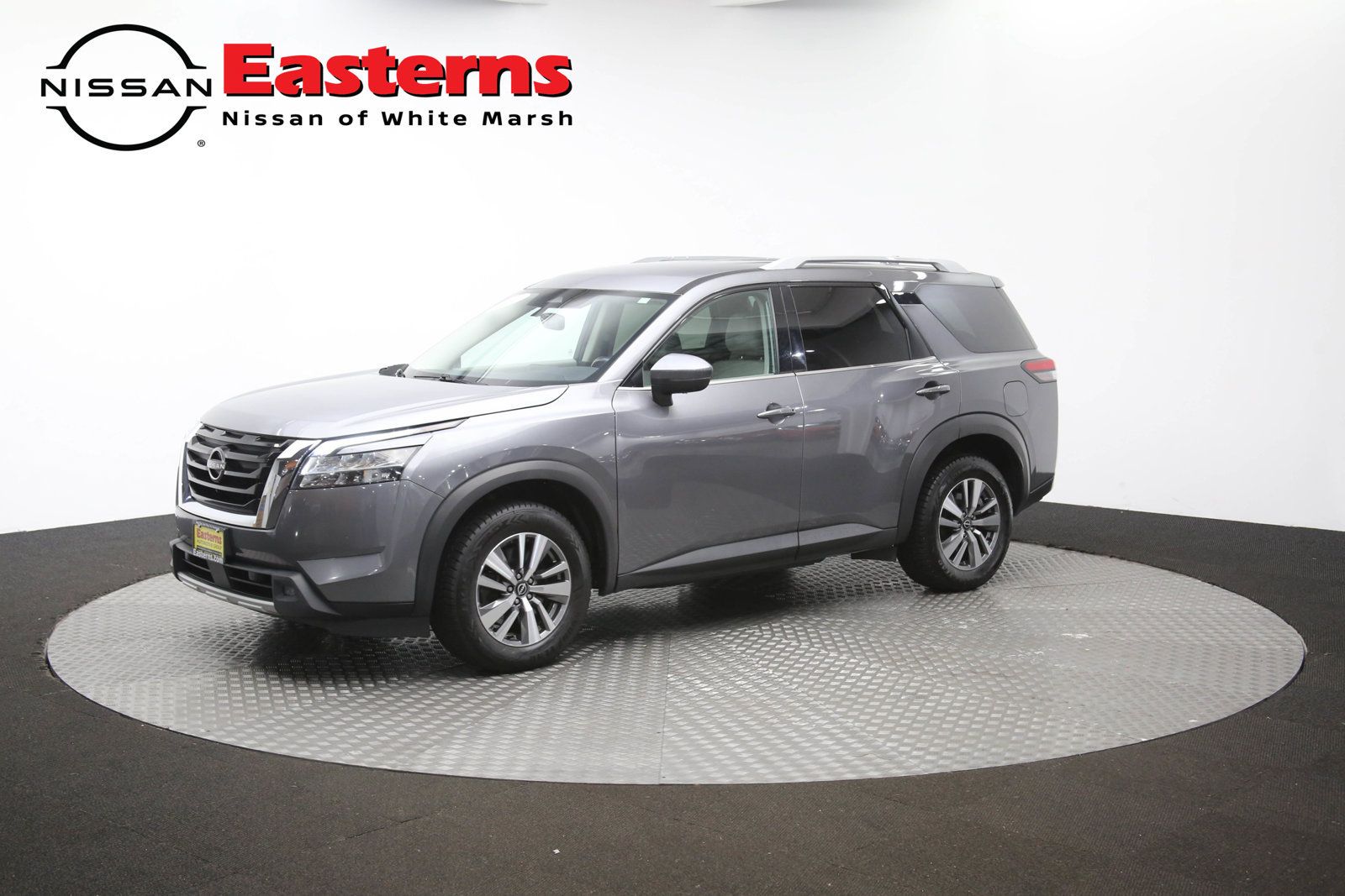 Used 2022 Nissan Pathfinder SL AWD/4WD image 57