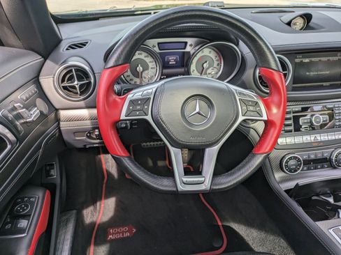 Used 2016 Mercedes-Benz SL 550 image 17