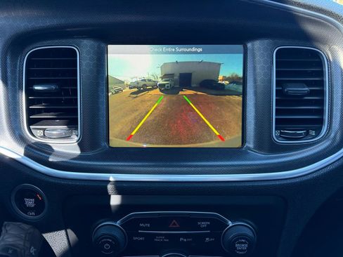 Used 2018 Dodge Charger GT image 15