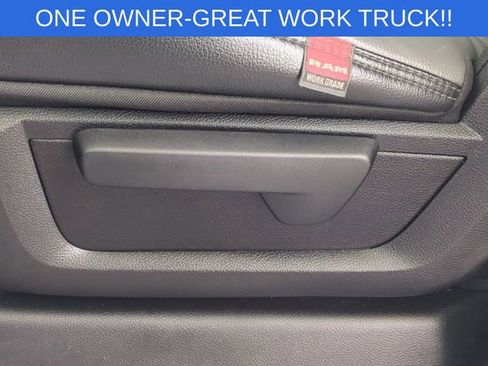 Used 2022 RAM 5500 Tradesman w/ Chrome Appearance Group RWD image 21