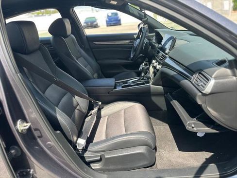 Used 2019 Honda Accord LX image 16