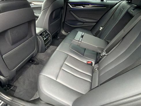 Used 2019 BMW 530e w/ Convenience Package image 24