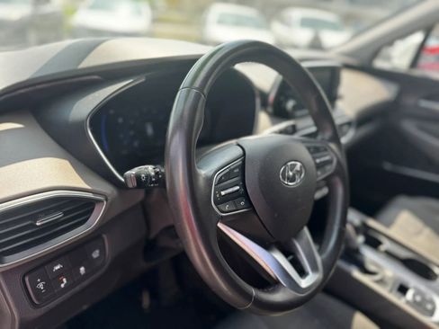 Used 2020 Hyundai Santa Fe SEL w/ Convenience Package FWD image 11