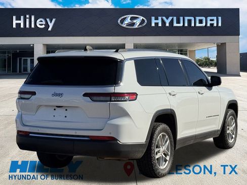 Used 2023 Jeep Grand Cherokee L Laredo image 5