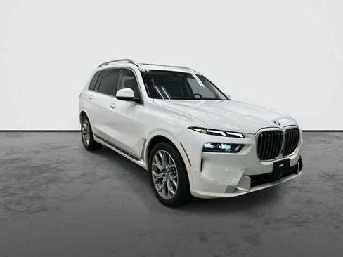 Used 2026 BMW X7 xDrive40i AWD/4WD image 6
