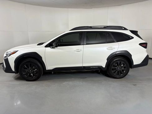 Used 2025 Subaru Outback Onyx Edition AWD/4WD image 5