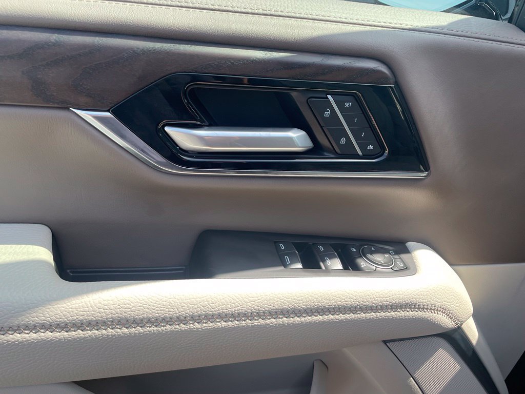 New 2026 GMC Yukon Denali w/ Advanced Technology Package AWD/4WD image 12