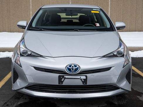 Used 2016 Toyota Prius Three image 3