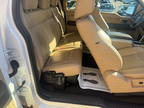 Used 2011 Ford F150 Lariat w/ Lariat Chrome Pkg image 10