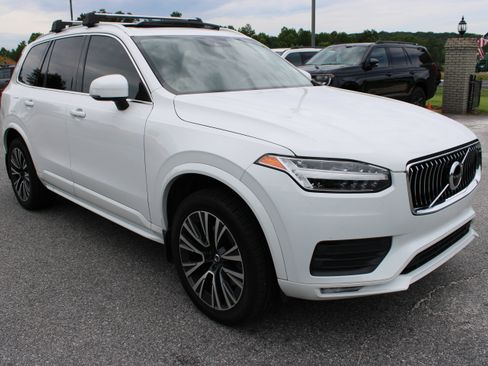 Used 2020 Volvo XC90 T5 Momentum AWD/4WD image 4