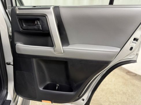 Used 2010 Toyota 4Runner SR5 image 30