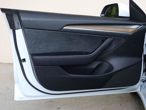 Used 2023 Tesla Model 3 Standard Range RWD image 11