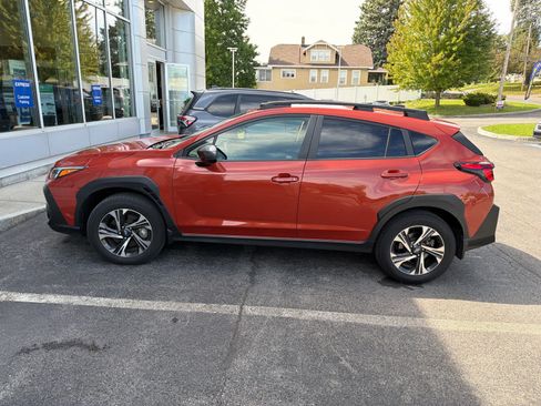 Used 2024 Subaru Crosstrek 2.0i Premium AWD/4WD image 4