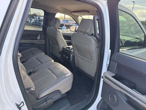 Used 2020 Ford Expedition Max XLT w/ Equipment Group 202A image 13