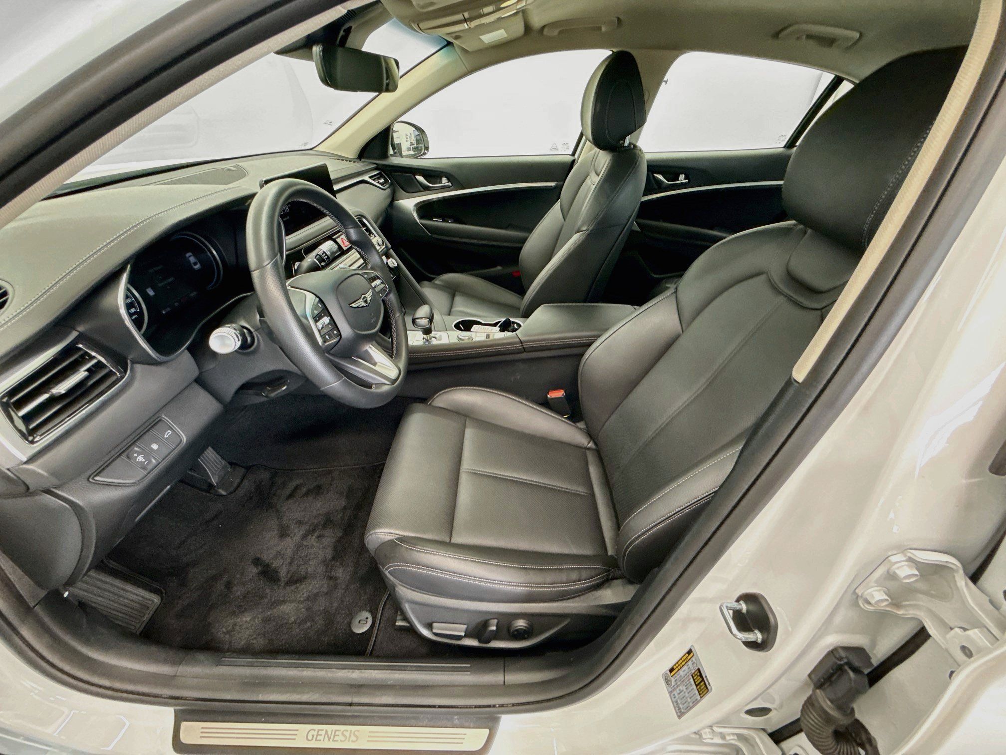 Used 2026 Genesis G70 2.5T RWD image 13