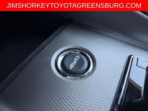 Used 2025 Mitsubishi Outlander Sport AWD image 29