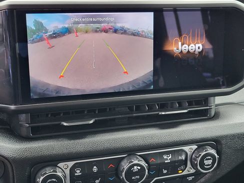Used 2025 Jeep Wrangler Unlimited Sport S 4xe AWD/4WD image 19