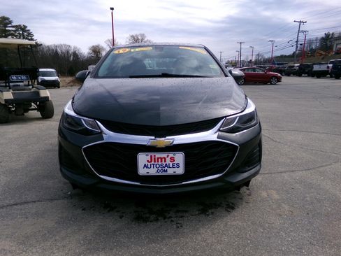 Used 2019 Chevrolet Cruze LT image 13