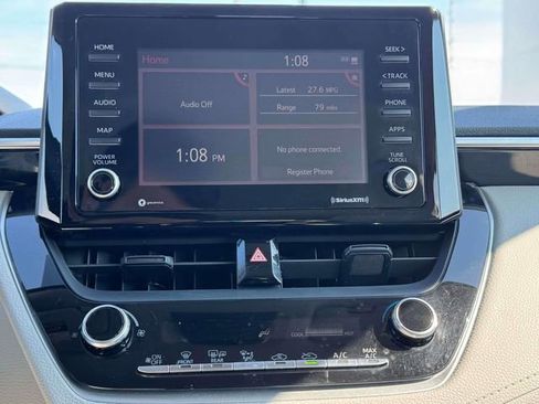 Used 2022 Toyota Corolla Cross L image 23