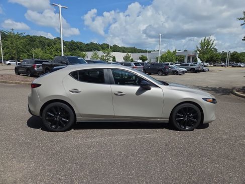 Used 2025 MAZDA MAZDA3 s Sport FWD image 2