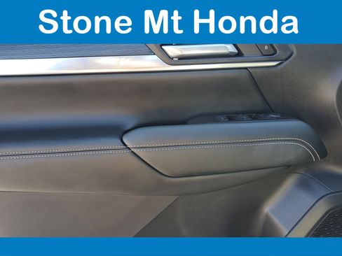 Used 2025 GMC Terrain Elevation image 20