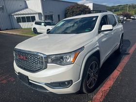 Used 2018 GMC Acadia Denali w/ Technology Package AWD/4WD image 1
