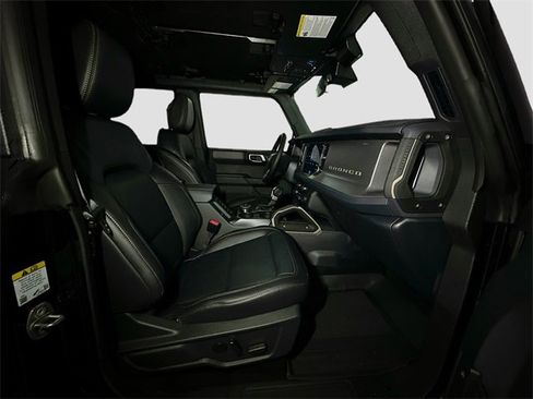 New 2025 Ford Bronco Badlands image 31