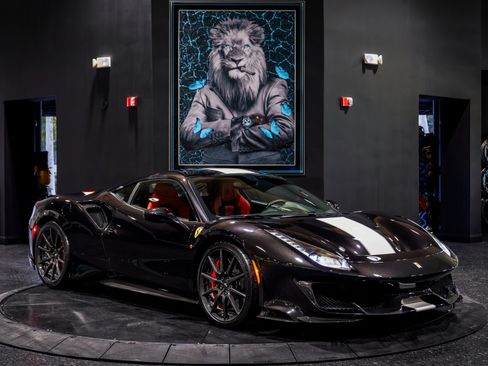 Used 2020 Ferrari 488 Pista Coupe RWD image 9