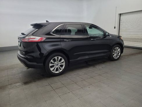 Used 2019 Ford Edge Titanium w/ Cold Weather Package AWD/4WD image 10