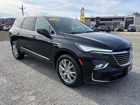 Used 2022 Buick Enclave Essence w/ Experience Buick Package image 7