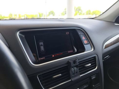 Used 2016 Audi Q5 2.0T Premium Plus w/ Technology Package AWD/4WD image 11