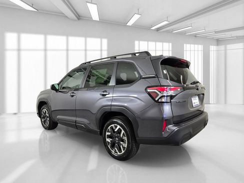 New 2026 Subaru Forester Premium AWD/4WD image 4
