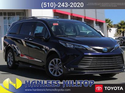 New 2025 Toyota Sienna XLE