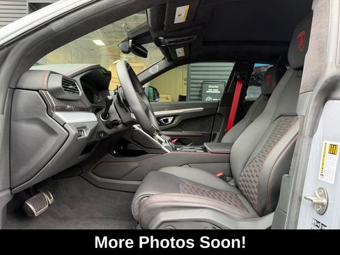 Used 2024 Lamborghini Urus S AWD/4WD image 5