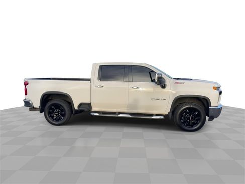 Used 2020 Chevrolet Silverado 2500 LTZ w/ LTZ Plus Package image 9