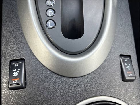 Used 2011 Nissan Rogue SV w/ SL Pkg image 31