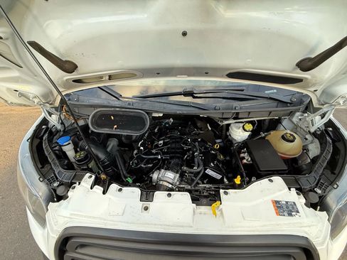 Used 2018 Ford Transit 250 130 Low Roof image 17