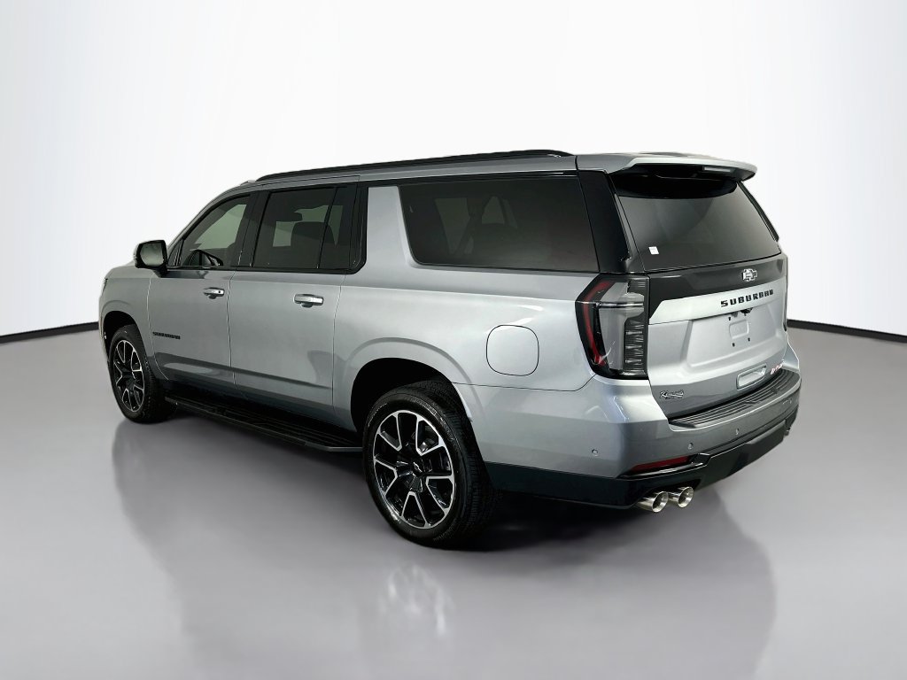 Used 2026 Chevrolet Suburban RST w/ Comfort Package AWD/4WD image 5