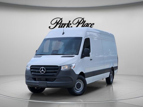 New 2025 Mercedes-Benz Sprinter 2500 image 1