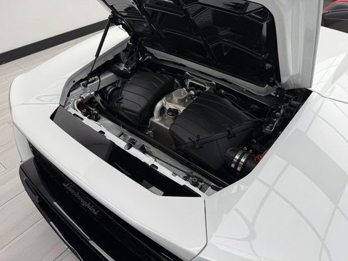 Used 2020 Lamborghini Huracan EVO AWD/4WD image 23