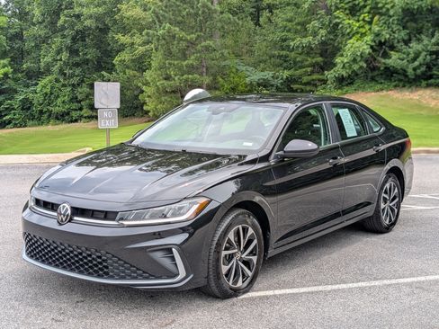 Used 2025 Volkswagen Jetta S FWD image 5