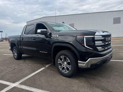 New 2026 GMC Sierra 1500 SLE image 9
