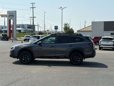 Used 2025 Subaru Outback Wilderness AWD/4WD image 3
