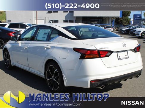 New 2025 Nissan Altima 2.5 SR FWD image 9