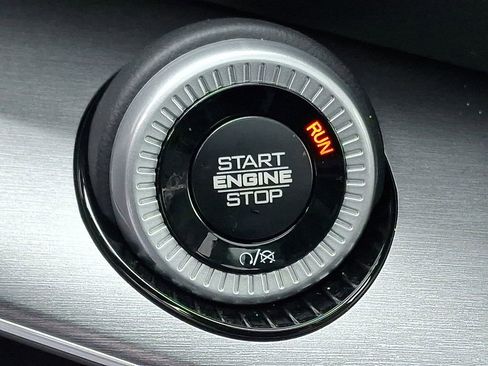 New 2026 Jeep Grand Wagoneer Limited AWD/4WD image 17