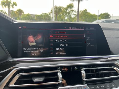 Used 2020 BMW X5 xDrive40i w/ Convenience Package image 23