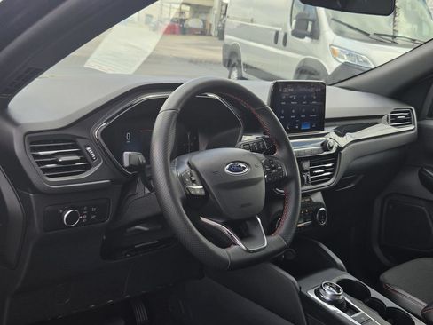 Used 2025 Ford Escape ST-Line FWD image 13
