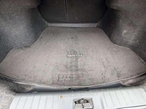 Used 2024 Nissan Sentra SV FWD image 19