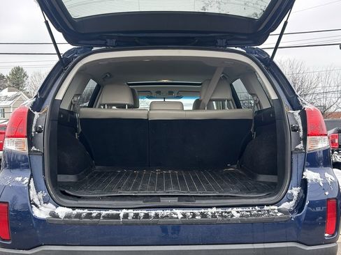 Used 2011 Subaru Outback 2.5i Limited image 8